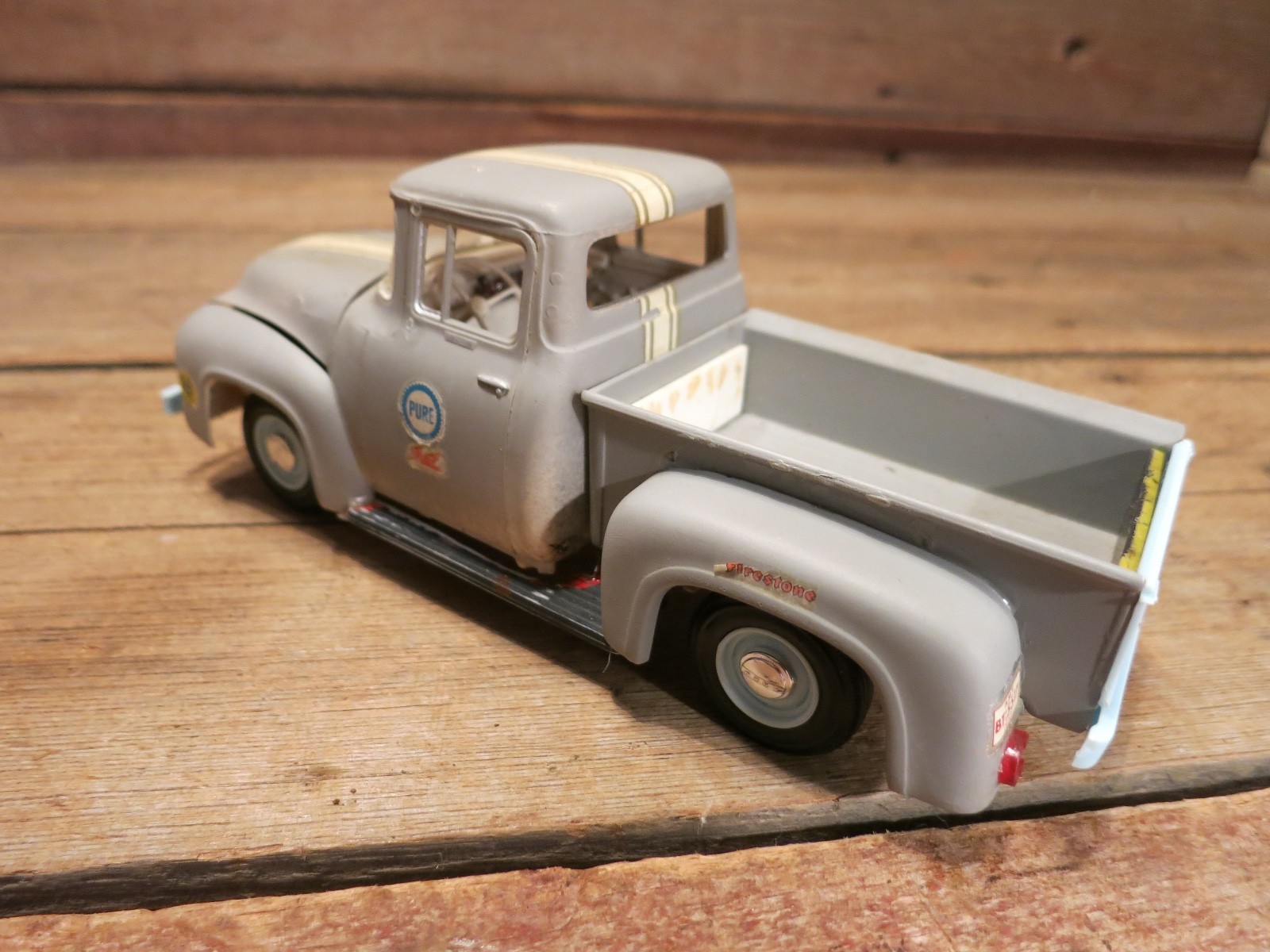 Vintage CUSTOM 1940's FORD 5100 AMT?  Model Kit Pick Up Truck!