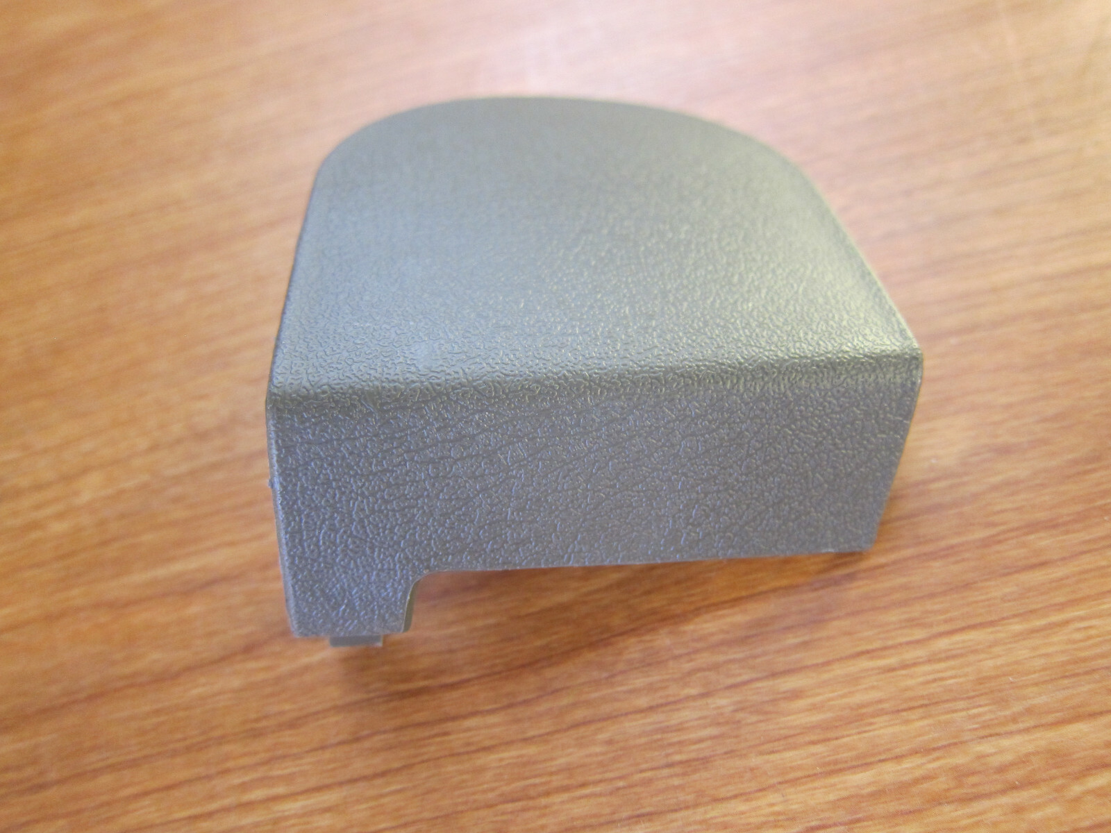 20082012 Jeep Liberty Driver Side Seat Belt Replacement Panel New