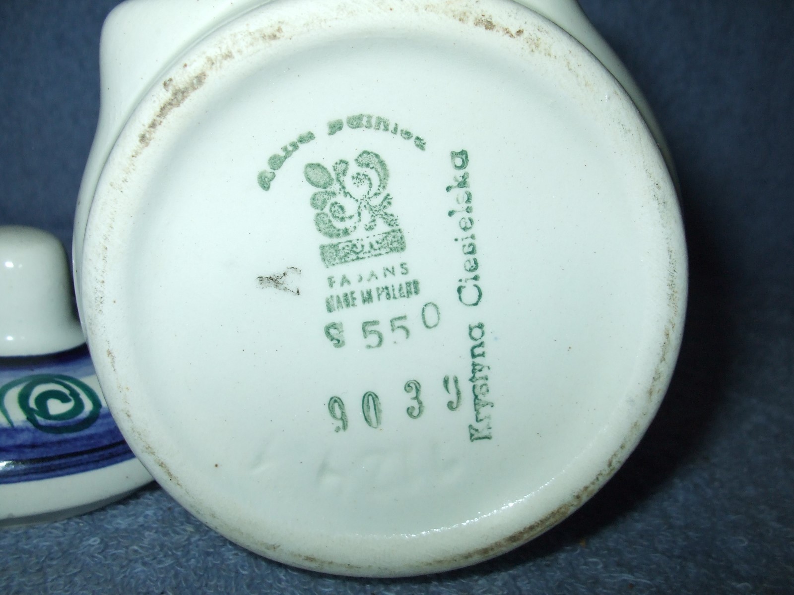 fajans poland POTTERY SALT BOX WITH LID STONEWARE SIGNED VINTAGE WALL OR COUNTER