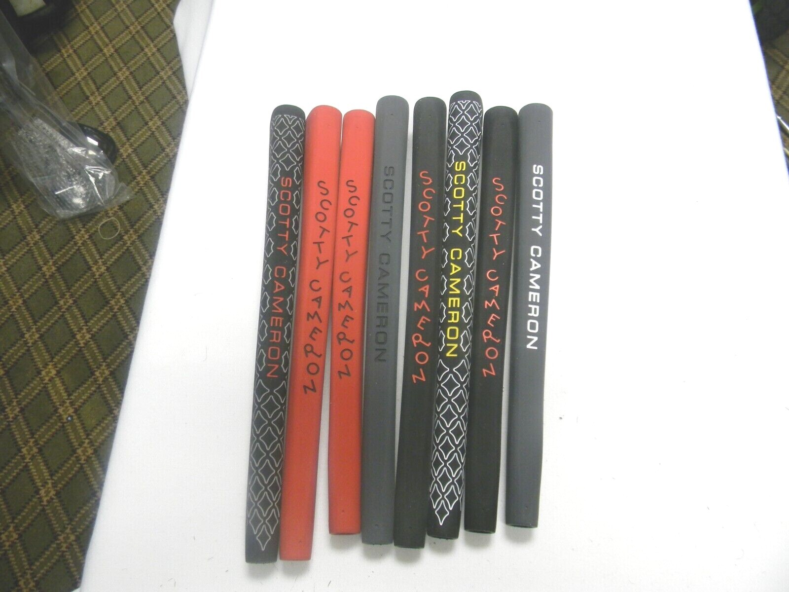 NEW SCOTTY CAMERON PUTTER GRIPS PISTOLERO PISTOLINI