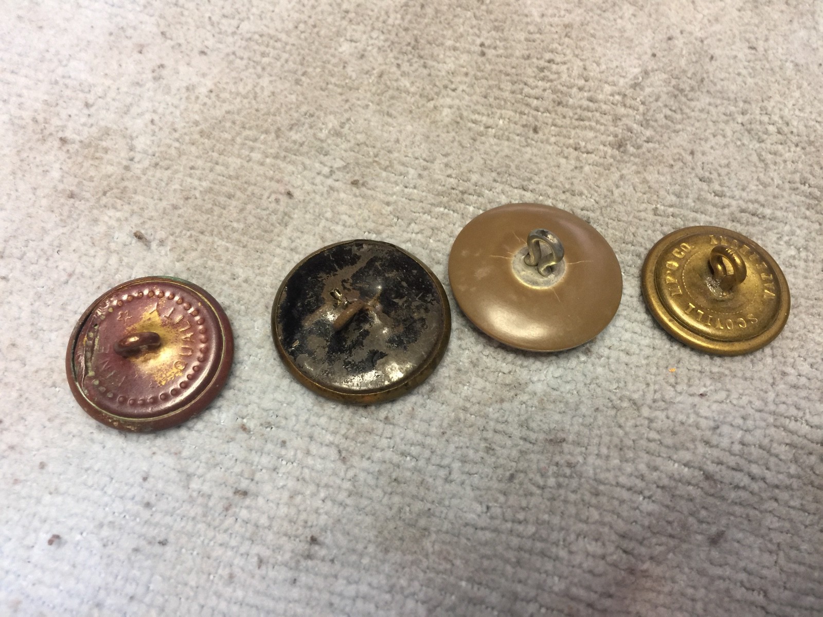 4 Vintage American Eagle Military Metal Button Mixed Lot