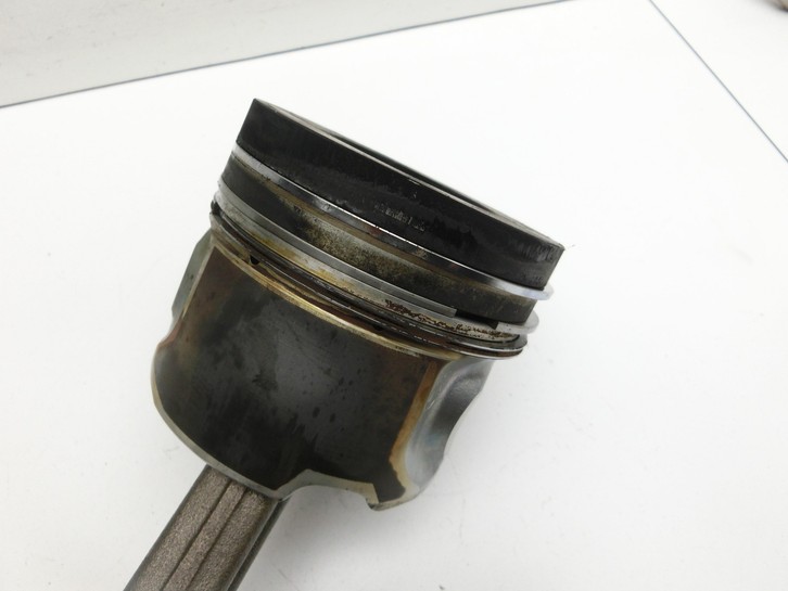 Audi A8 4E 05-08 TDI 3,0 155KW ASB Kolben mit Pleuel Pos C 83,010 3-4 Audi A8 4E 05-08 17.05.2006 059107065BJ gebraucht Vorschau 3