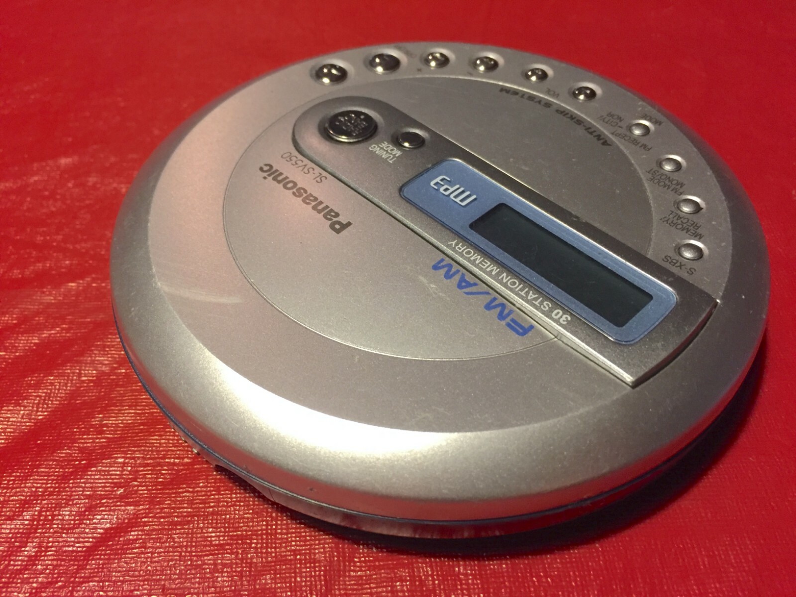 Panasonic SL-SV550 Portable CD Player, Silver, Anti-Skip, AM/FM Radio