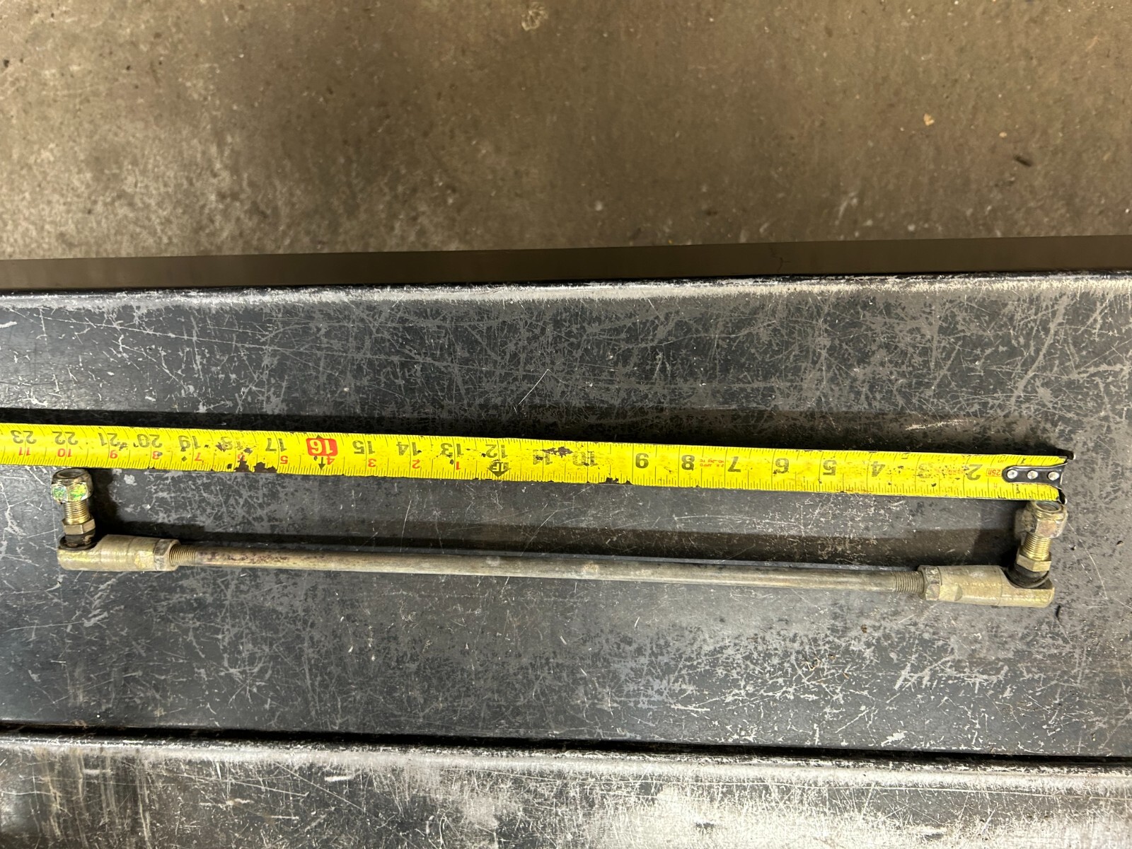 スロバキア5 John Deere 345 FD611V 20hp tie rod #M70869 | eBay