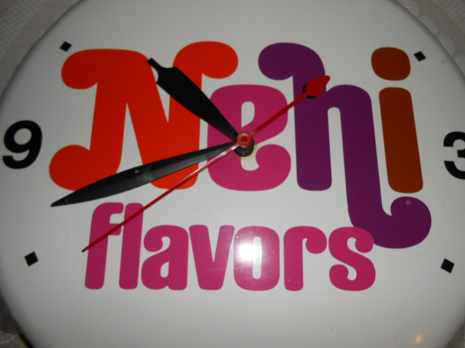 VINTAGE ORIGINAL 195O's NEHI SODA FLAVORS BOTTLE CAP TIN ADVERTISING CLOCK NOS