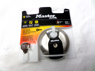 Master Lock M50XT Magnum 2-3/4 in. Wide Stainless Steel Discus Keyed Padlock