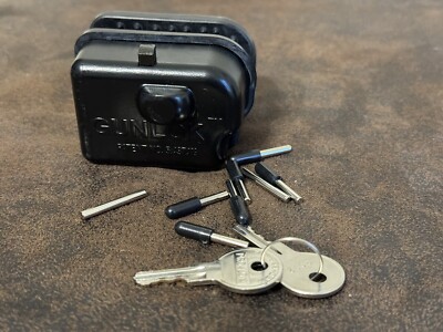 Pro-Lok Gunlok Trigger Lock Gun Lock Child Gun Safety - EXCELLENT With 2 Keys