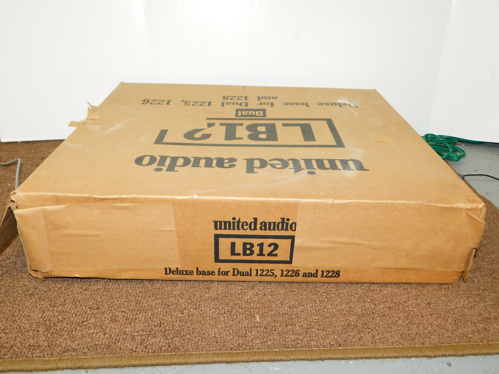 Vintage United Audio LB12 Deluxe Base for Dual 1225, 1226, 1228  New in Box