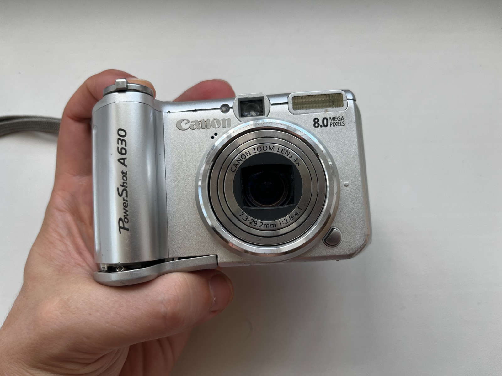 【希少】動作品 Canon PowerShot A630 電池式 単3 希少】動作品 Canon PowerShot A630 電池式 単3