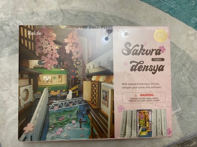 DIY Robotime Sakura Densya 3D Creative Bookends-TGB01 New in Box