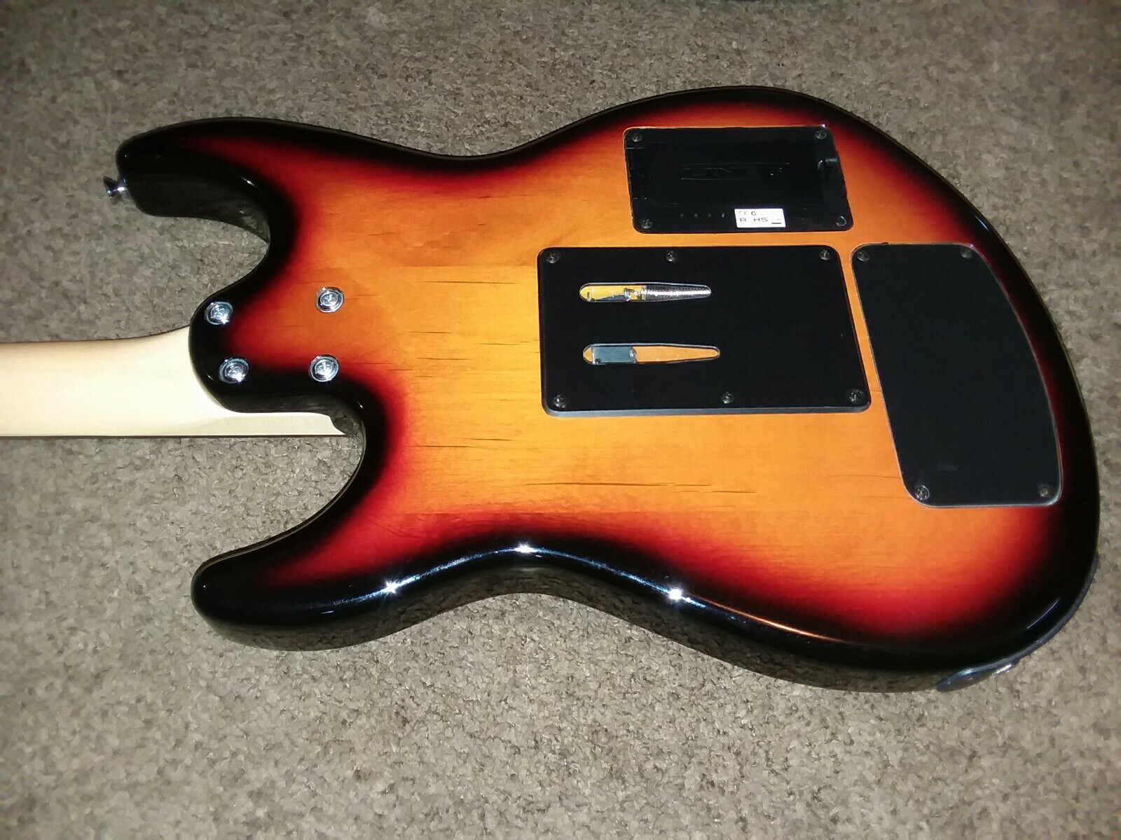 Line 6 james tyler USA Neck Variax jtv69S sunburst