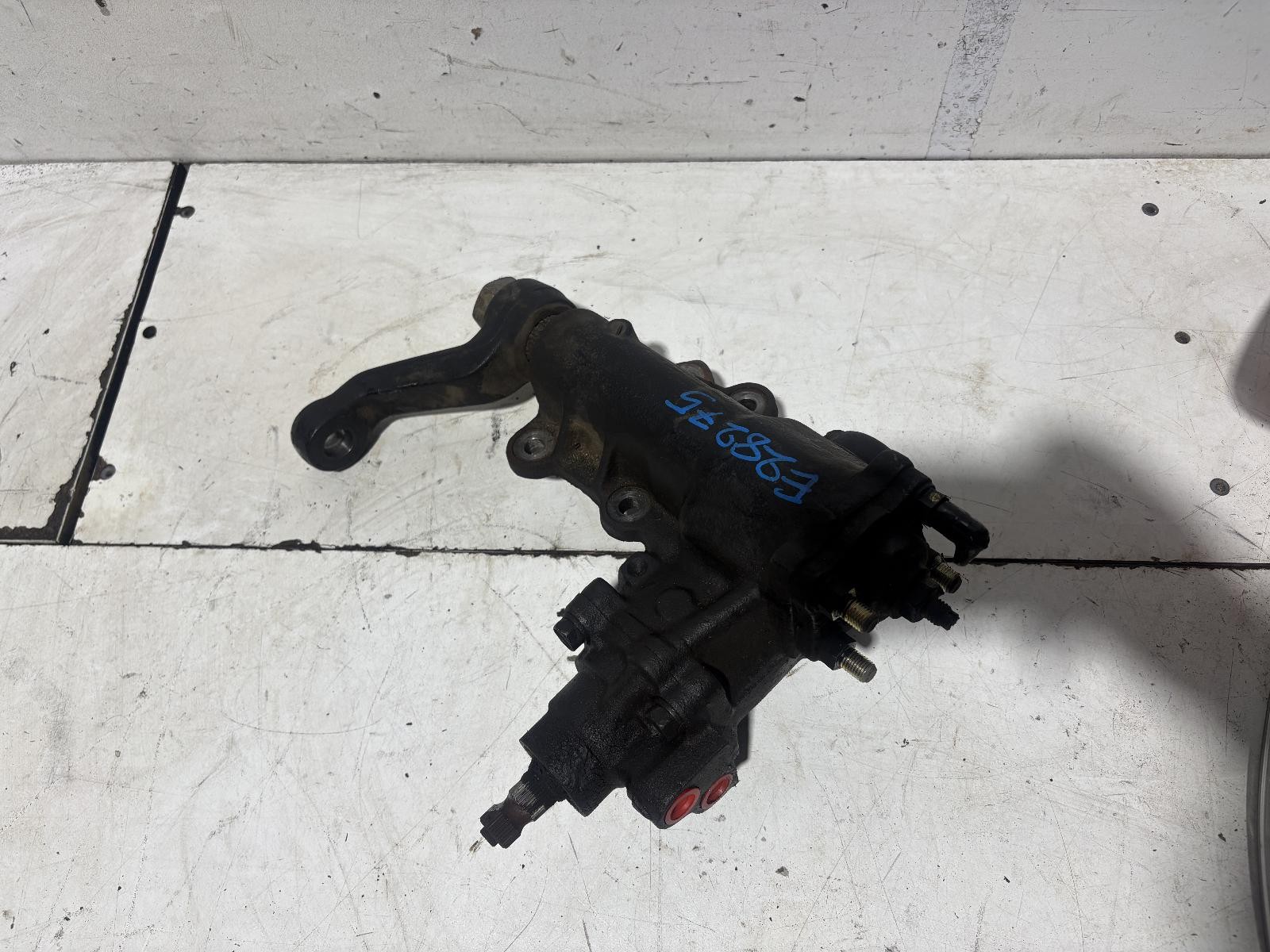 2002 Holden Rodeo Steering Box TF 03/1997-03/2003 image 4
