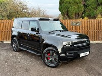 Land Rover Defender 110 3.0 D250 MHEV SE Hard Top SUV 5dr Diesel Auto 4WD MWB Eu