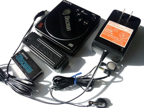 1988 Sony Discman D-88 CD Player + Accessories - Full Functionality