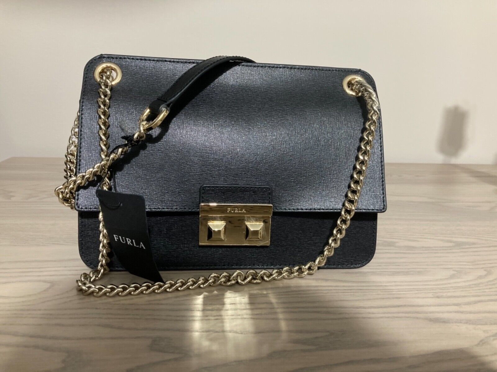 furla black leather handbag/crossbody with gold chain | eBay furla black leather handbag/crossbody with gold chain | eBay