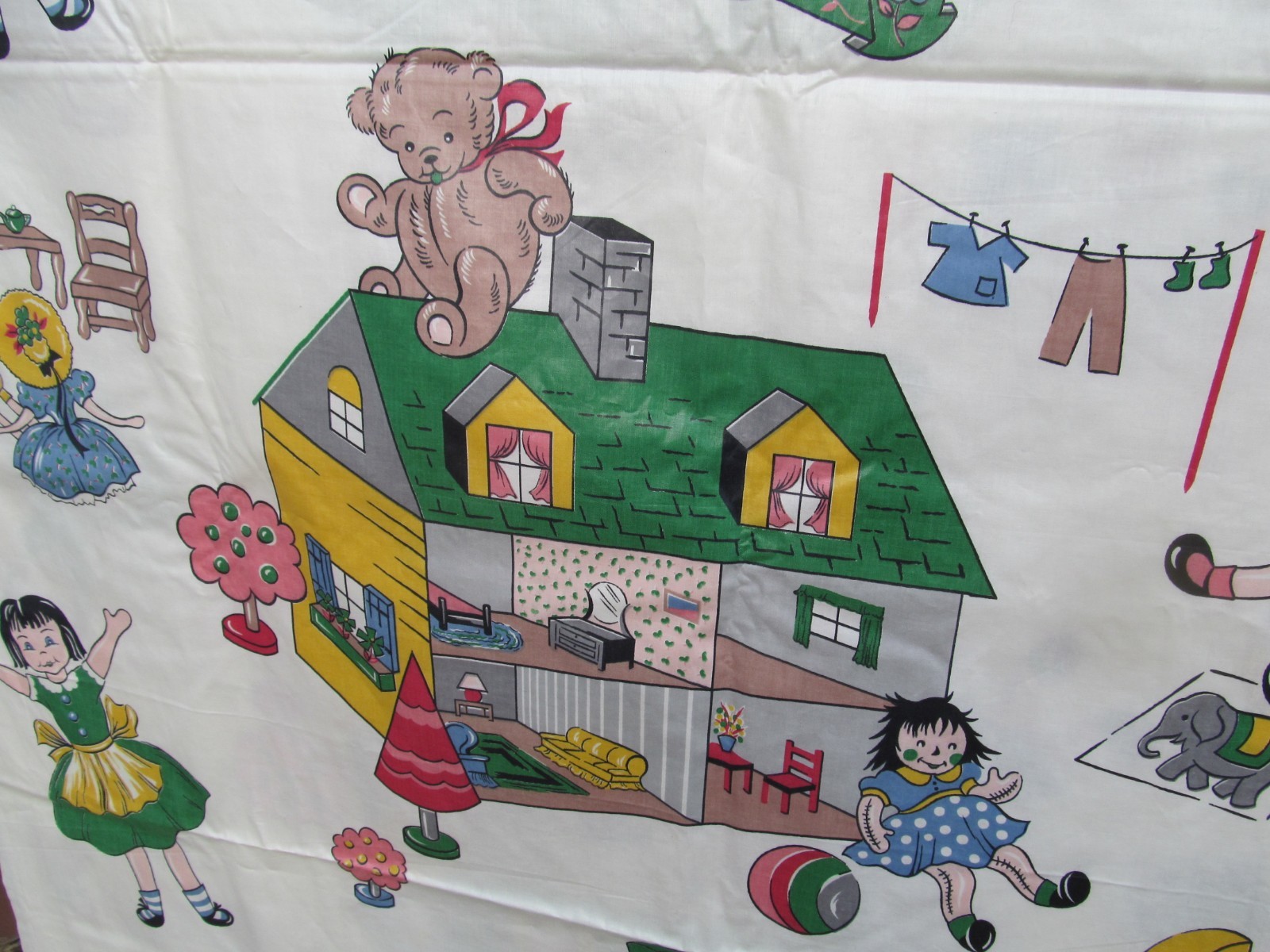 VTG Everglaze Chintz Vat Colors Bright DOLLHOUSE Fabric 7 Plus yds  x 36