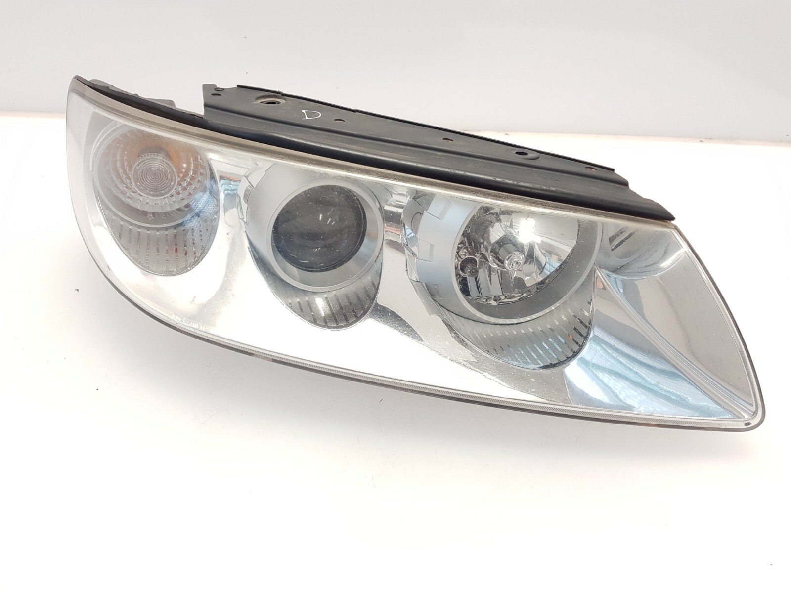 h*3様 LP-86 HYUNDAI AZERA GRANDEUR LHD FRONT RIGHT XENON HEADLIGHT