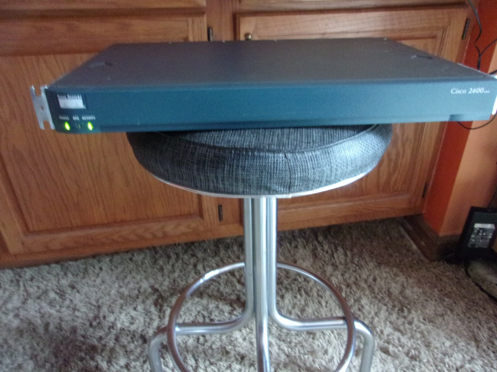 Cisco 2600 Series for Parts or Repair Label says 2621