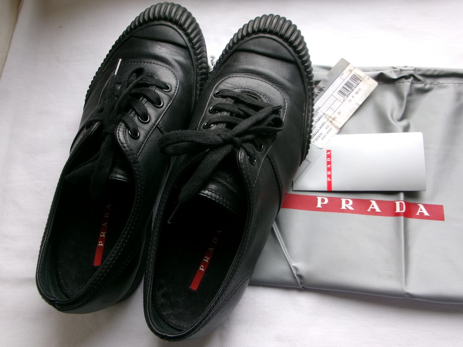 PRADA［伊］／038／size ５1/2 Prada Pumps Size 38 IT: Elegant Black Patent Leather