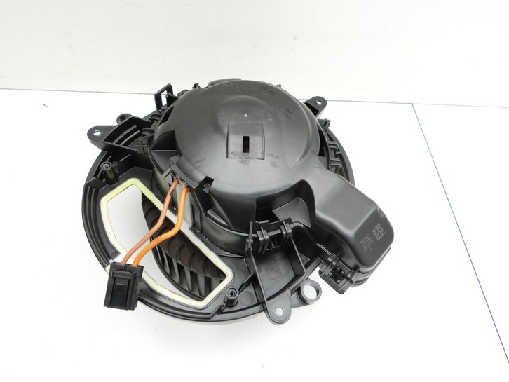 BMW F32 420d 13-17 Gebläsemotor Lüftermotor  - Bild 3