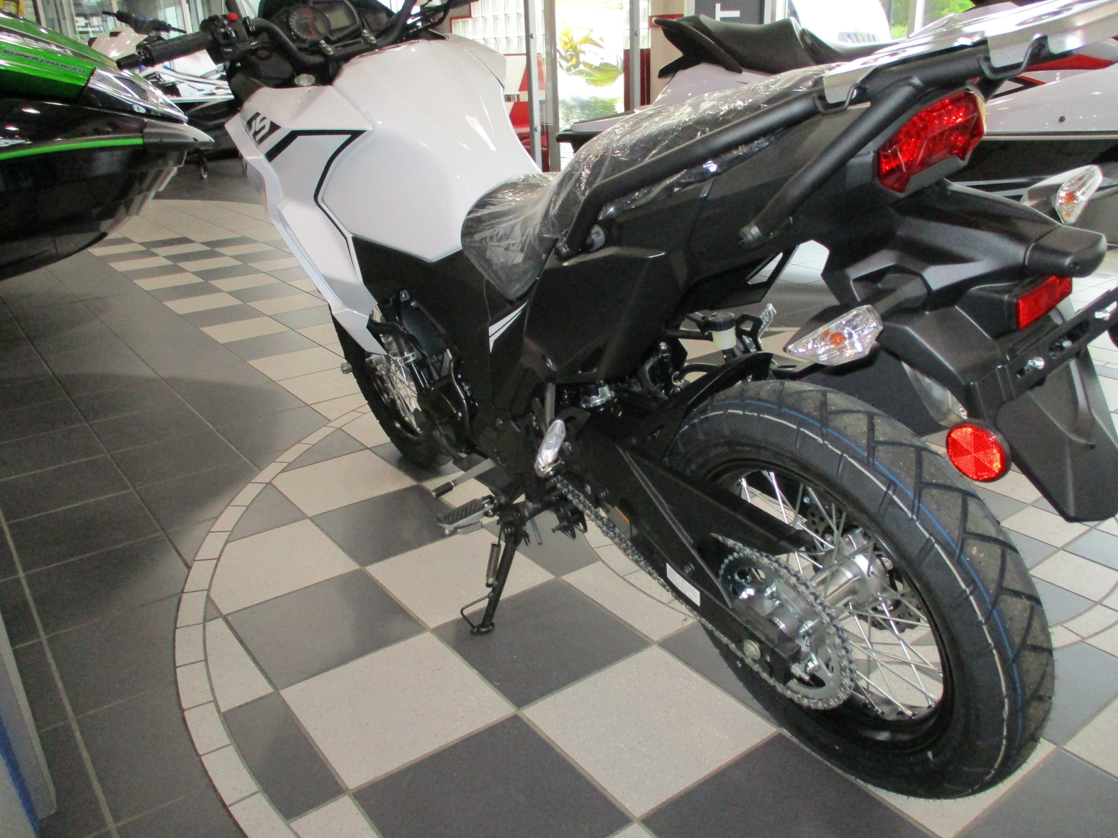 kawasaki 300 2020