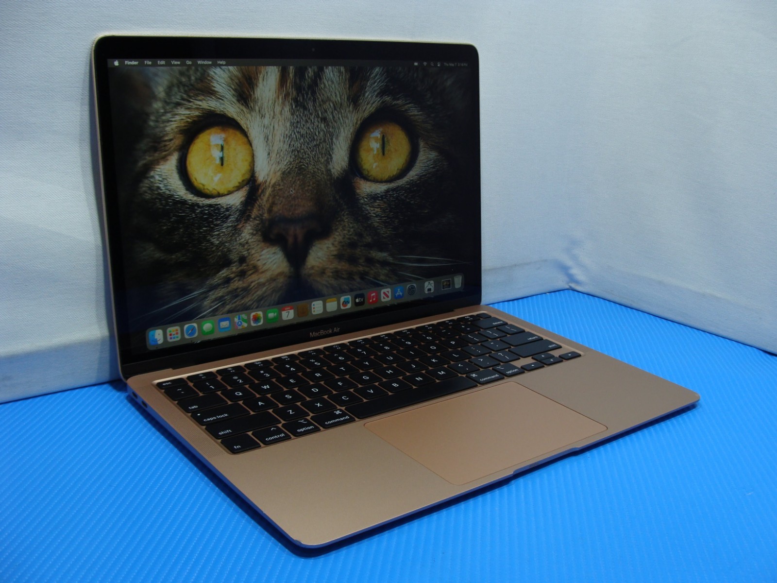 Apple MacBook Air 13" A2179 (2020) i3-1000NG4 1.1GHz 8GB 256GB SSD Gold +PA - Thumbnail 2