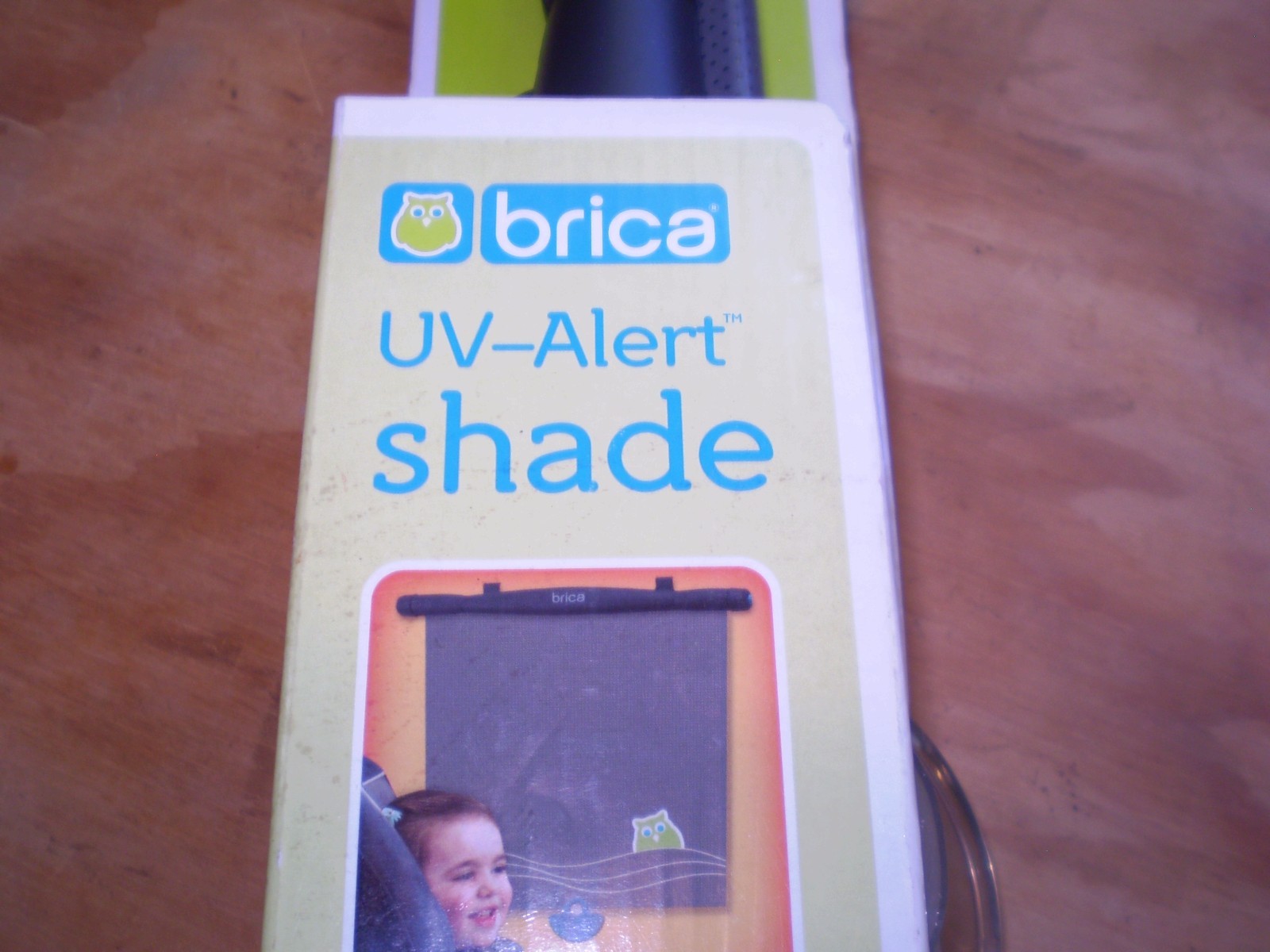 brica UV-Alert Car Window Shade~Color Changing UV Indicator~Fits Most Vehicles