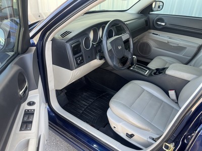 image 7 of interior