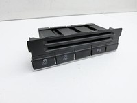 VW Golf Plus 5M 08-14 Schalter PDC Off ESP VW Golf Plus 5M 08-14 30.05.2012 5M1927137A 5M1927132A gebraucht Vorschau 4