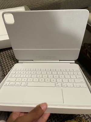 新品  未開封  シュリンク付き Apple Magickeyboard 11 新品 未開封 シュリンク付き Apple Magickeyboard 11