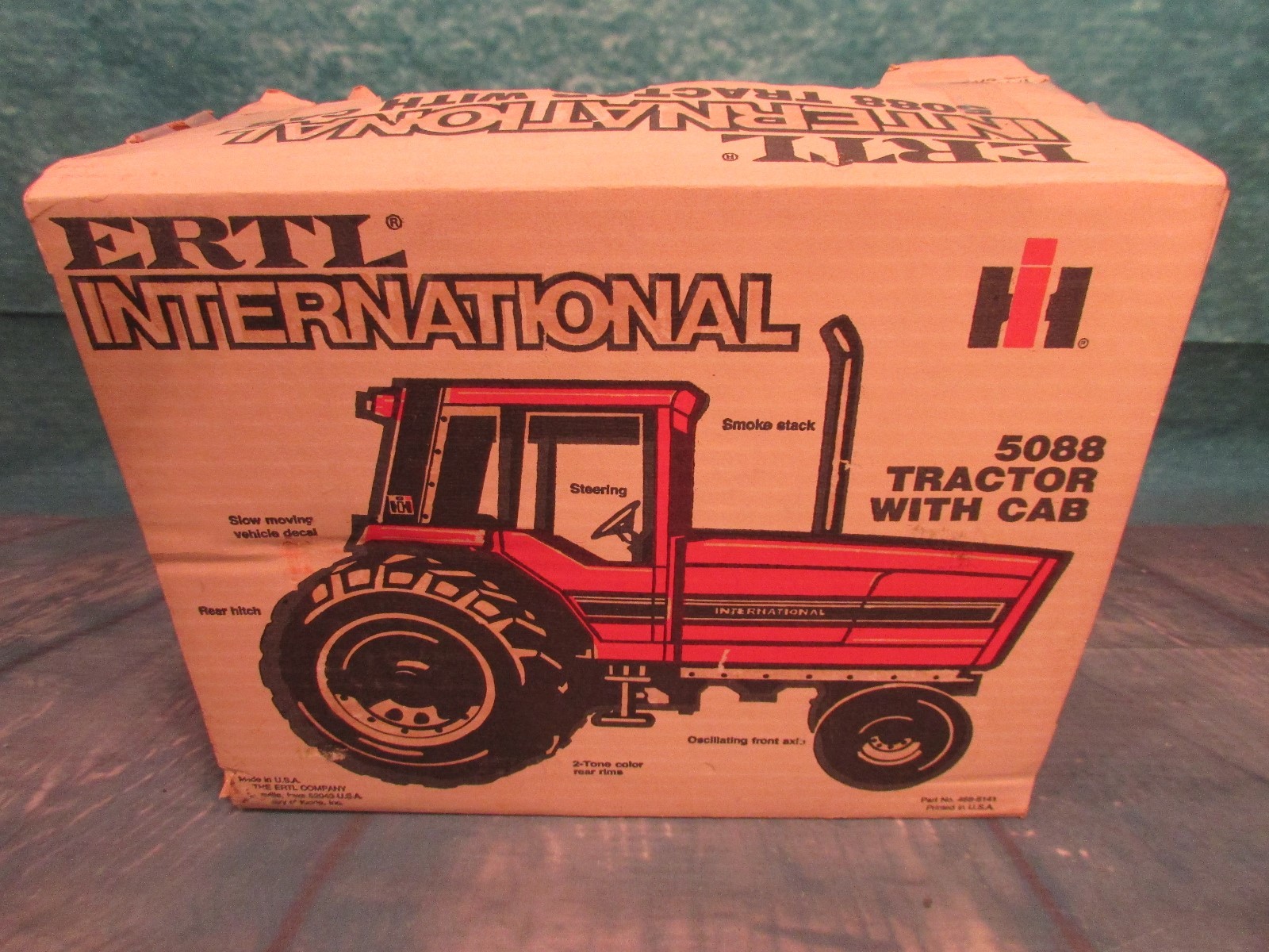 Vintage NIB Ertl 5088 tractor International Harvester IH toy Die Cast Iowa 468