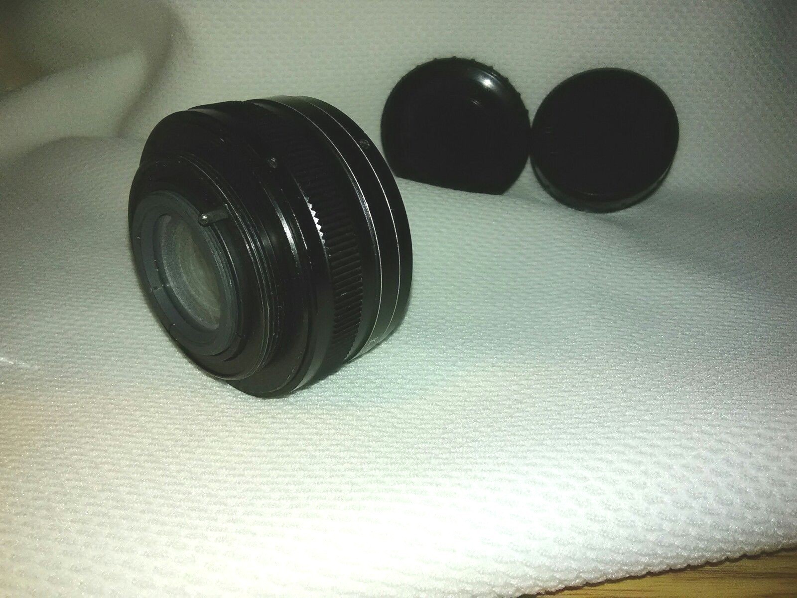 KENKO APS Auto Teleplus 2x Teleconverter Screw Mount Lens Caps