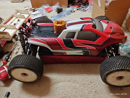 Losi 8ight-T 2.0 Truggy RTR NITRO 454 Big Block W Turbo Head