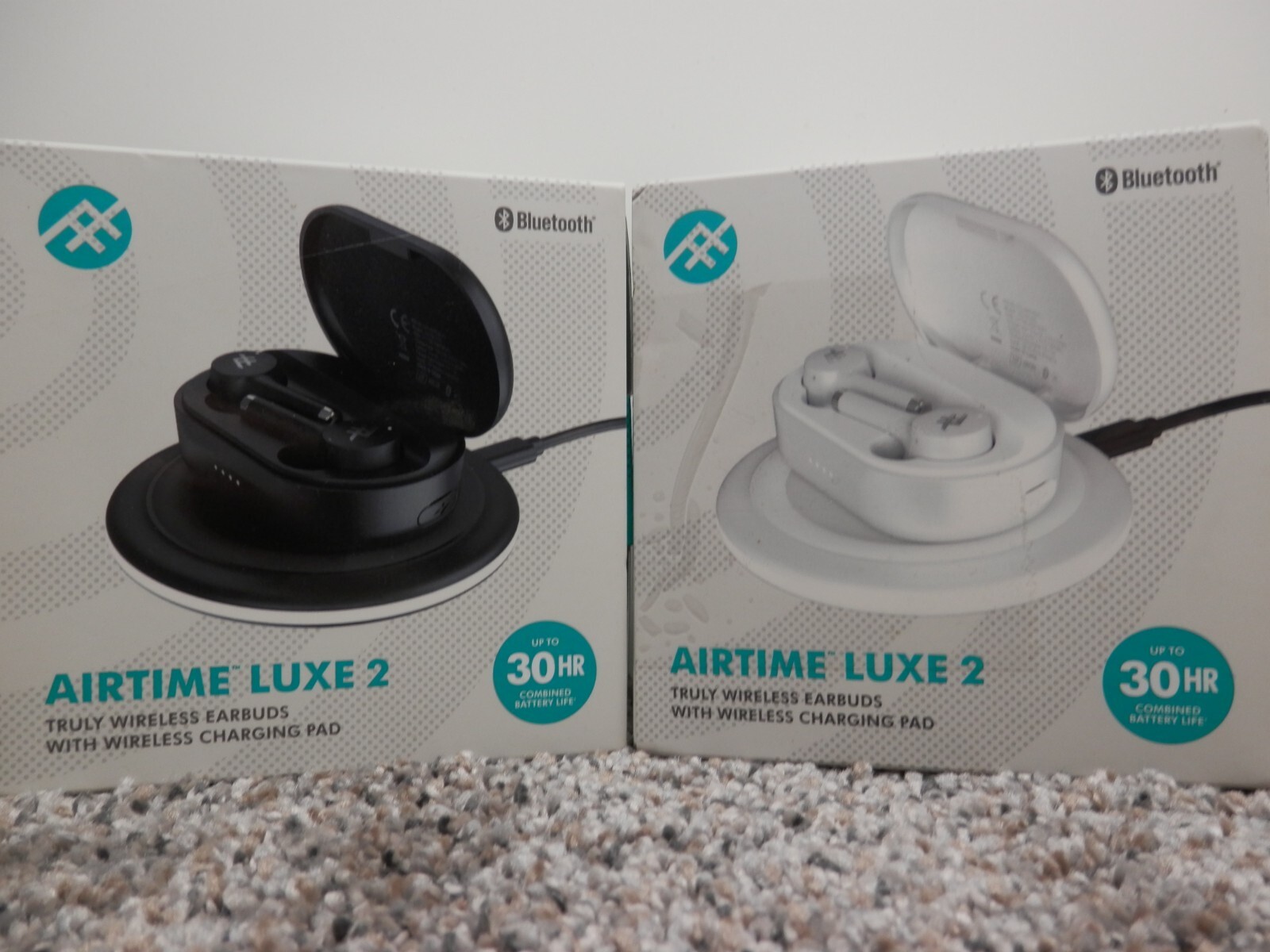 With Wireless Charging Case