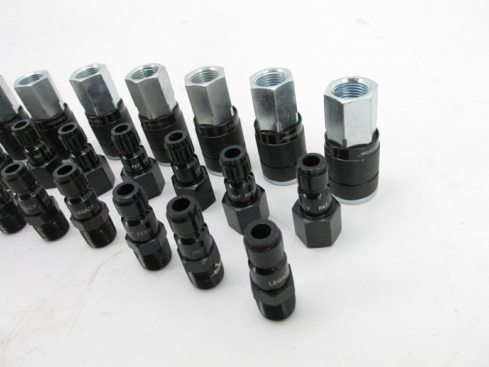 Legacy  Color Connex Type  Black Coupler and Plug Kit 561-39