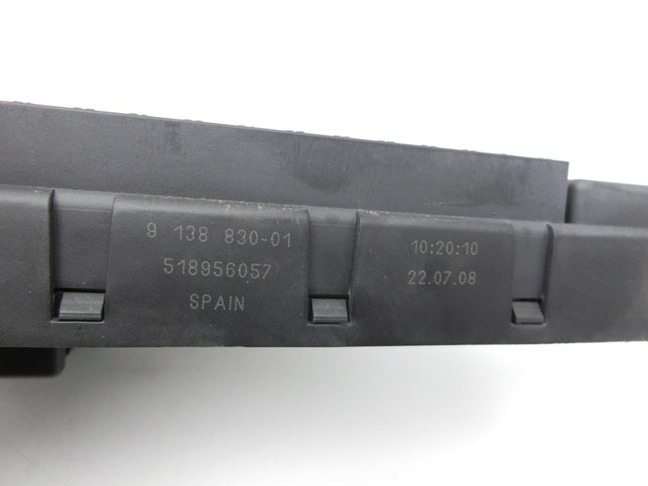 BMW E60 525i LCI 07-10 3.0 160KW Sicherungskasten Zentralelektrik BMW E60 525i LCI 07-10 06.10.2008 61149138830... Vorschau 4