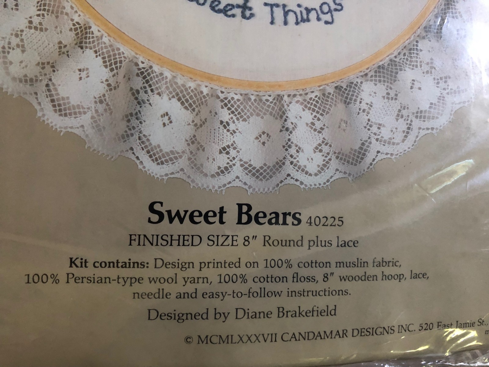 Something Special CREWEL Kit 40225 SWEET BEARS Finished Size 8