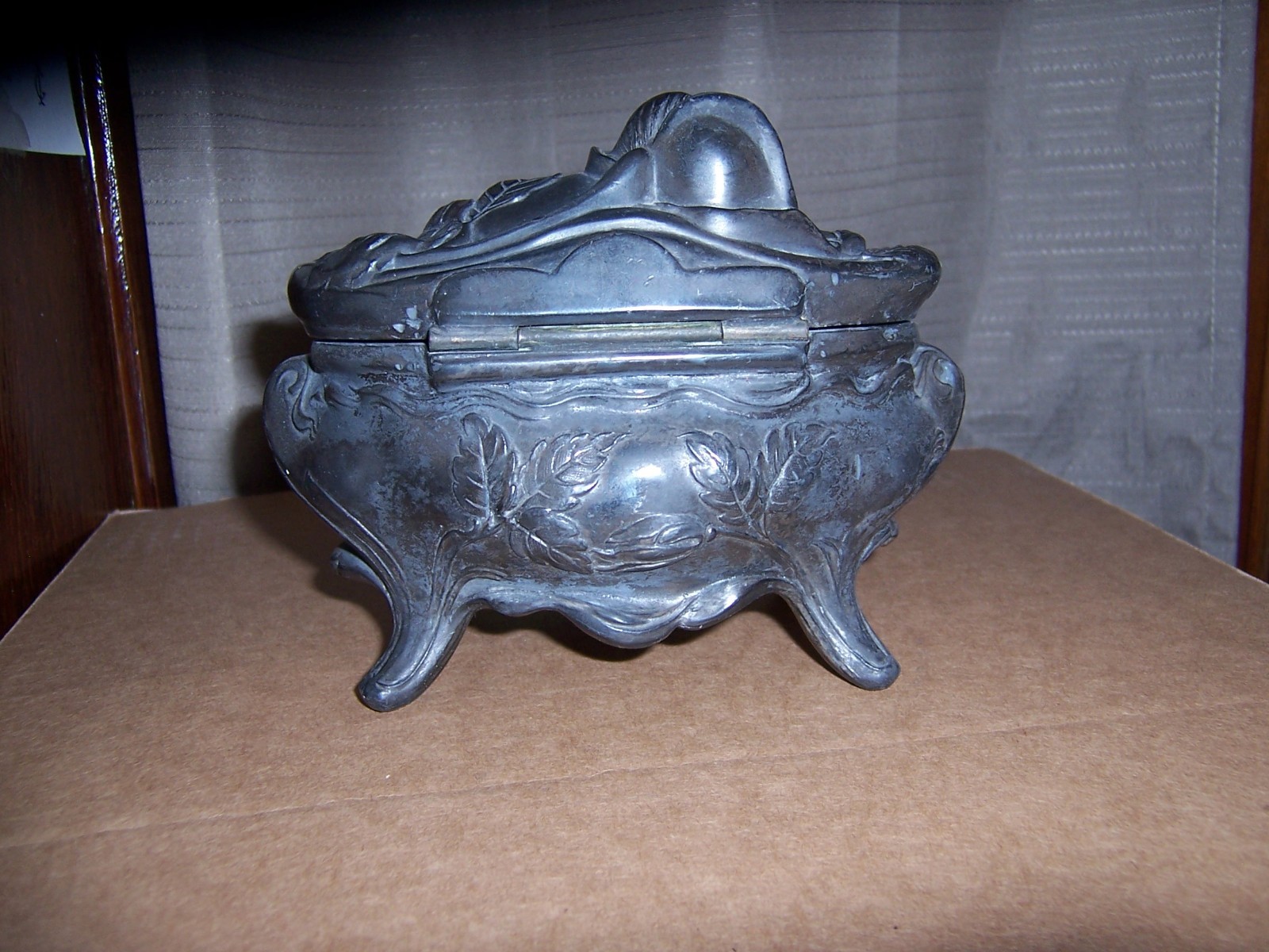 ART NOUVEAU ROGERS 66 BLACK METAL CASKET JEWELRY TRINKET BOX RAISED ROSES