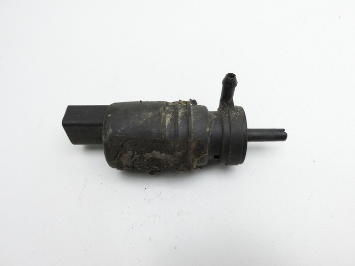 BMW X1 E84 X18D 09-12 Waschwasserpumpe Wischwasserpumpe Waschpumpe Vo. BMW X1 E84 X18D 09-12 21.01.2015 7302589... Bild 4