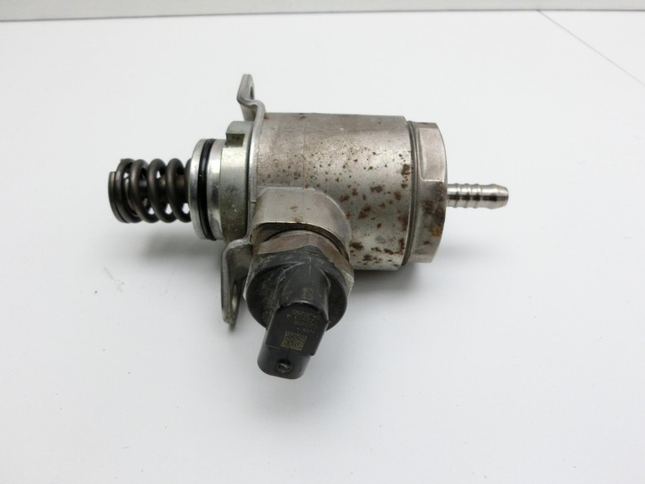 Audi A5 8T S-Line 07-12 2,0 132KW Einspritzpumpe Hochdruckpumpe Benzinpumpe Audi A5 8T S-Line 07-12 24.06.2009... Vorschau 3
