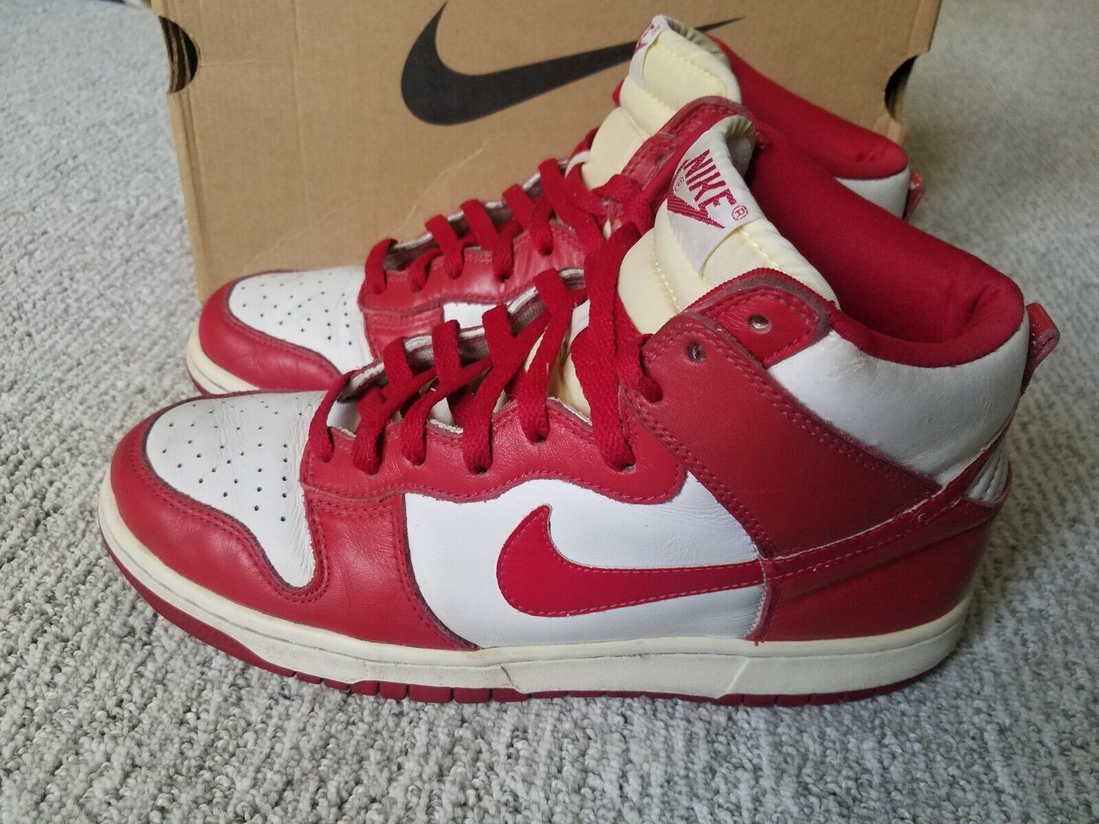 Nike Dunk High 'St. John' Varsity Red Men's Size 9.5 Vintage Nike Dunk High 'St. John' Varsity Red Men's Size 9.5 Vintage