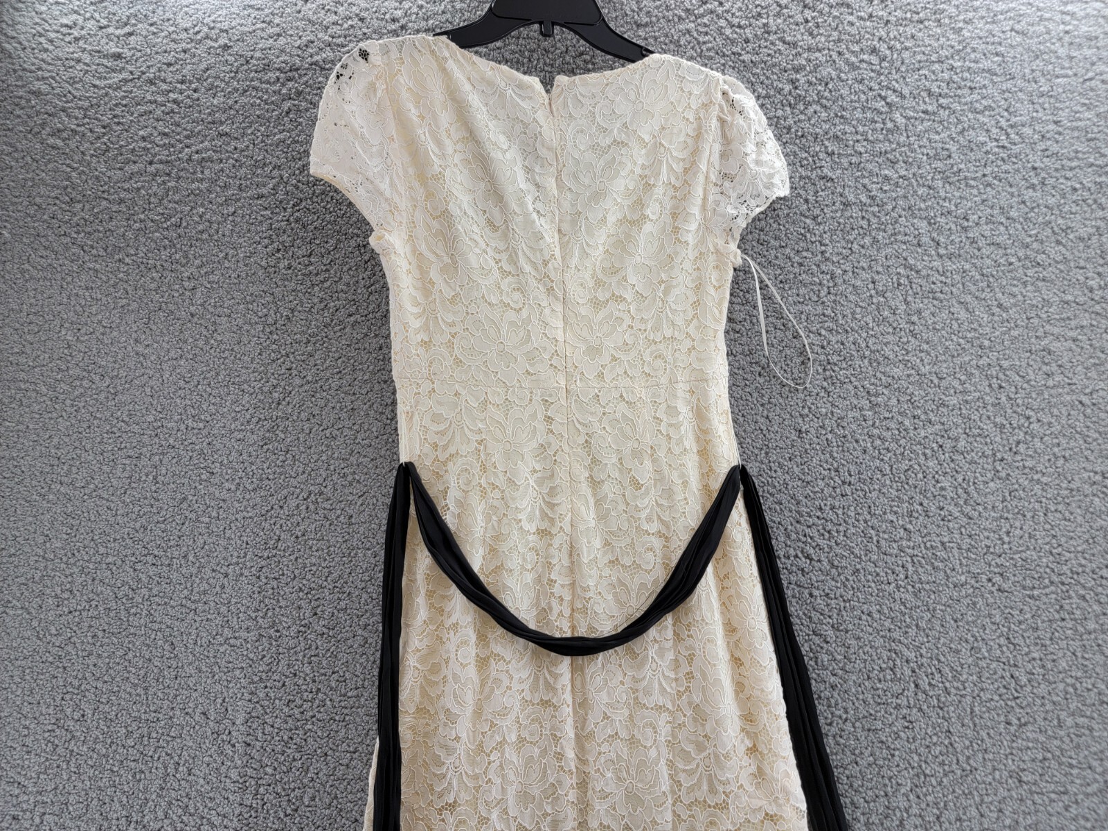 Lauren Ralph Lauren Belted Lace A-Line Gown Women's 4 Winter Cream Back Zip - Picture 10 of 16