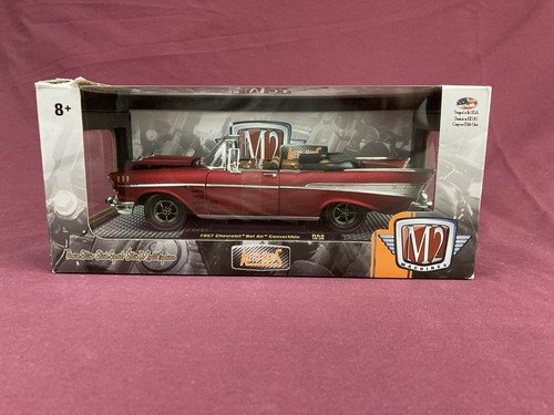 M2 Machines 1/24 1957 Chevy Bel Air Convertible Auto-Mods