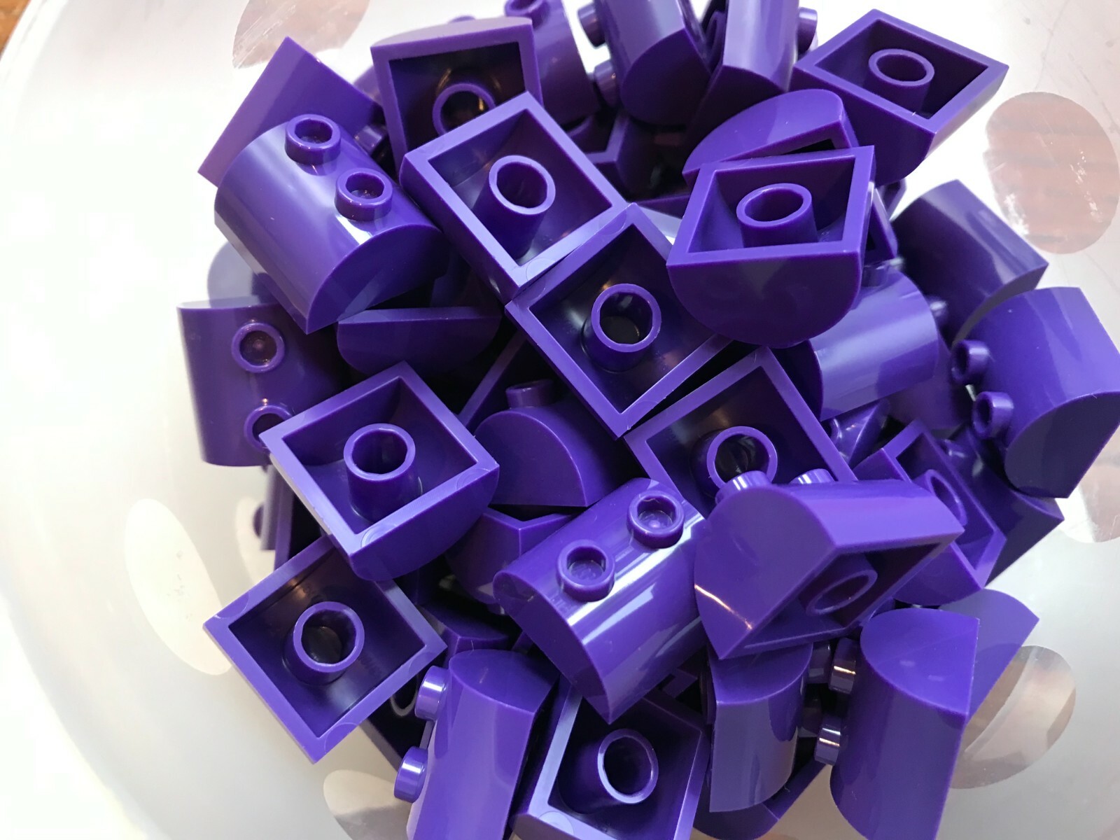 LEGO- NEW-DARK PURPLE-30165 2 X 2 BRICK MODIFIED CURVED WITH 2