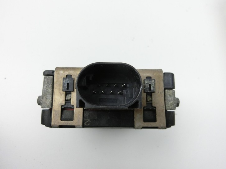 Skoda Octavia 17-20 Steuergerät Radarsensor Abstandsregelung Skoda Octavia 17-20 09.11.2017 3QF907561A 3QF907572... Bild 4
