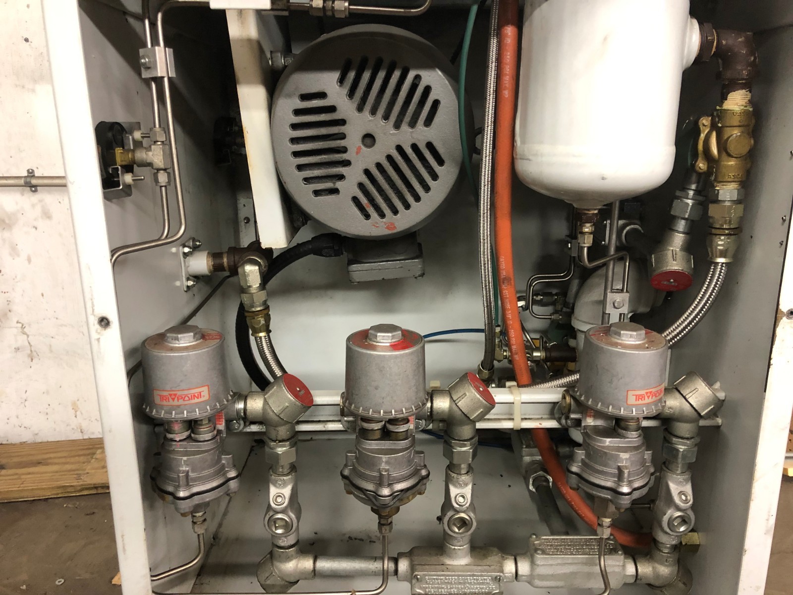 CNG COMPRESSOR, BAUER DOMINUS-II HIGH PRESSURE REFUELER FOR SMALL NGV FLEETS