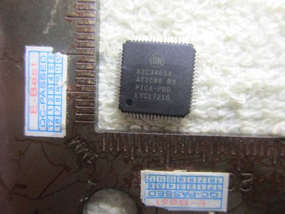 1x AT1C88 ATICB8 ATIC8B 83 ATIC88B3 ATIC88 B3 A2C34654 ATIC88-B3 QFP64 IC Chip #
