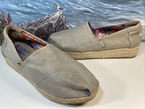 スボミー Bobs From Skechers Sz 8.5 High Jinx Tan Memory Foam Slip On