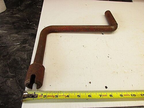  OLD INTERNATIONAL HARVESTER  M  FARMALL  TRACTOR CRANK WRENCH TOOL LOT E