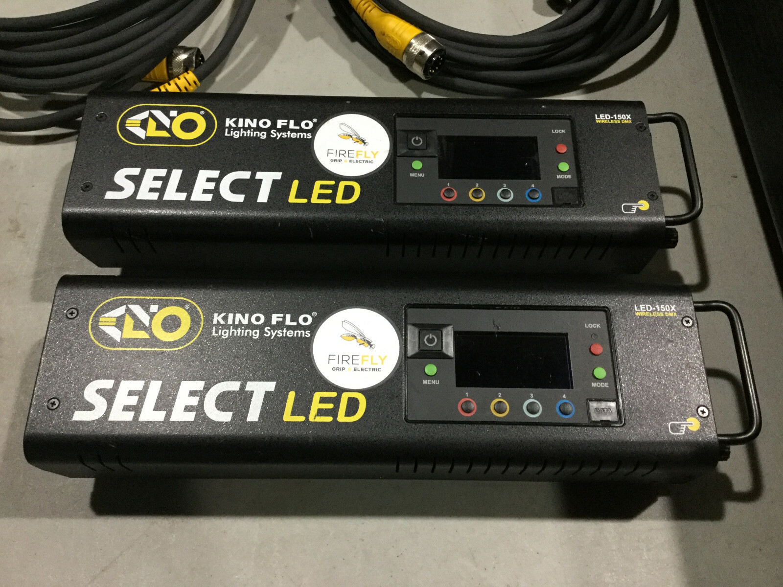 PAIR of Kino Flo Select 30s